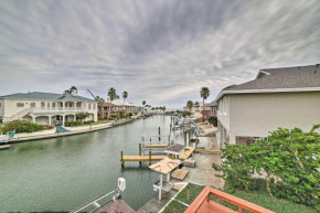 Gorgeous Waterfront Home Near Rockport Beach!